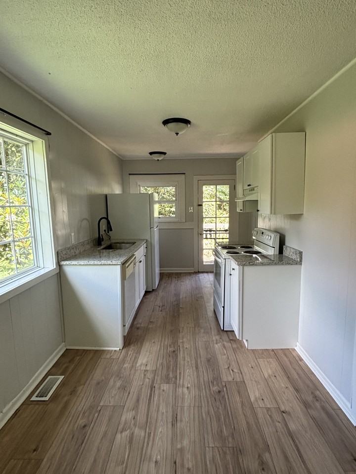 152 Durgin Hollow Rd #NA - Photo 6 of 6
