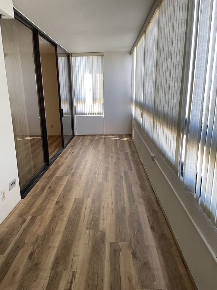 1517 Makiki St #1106 - Photo 3 of 14