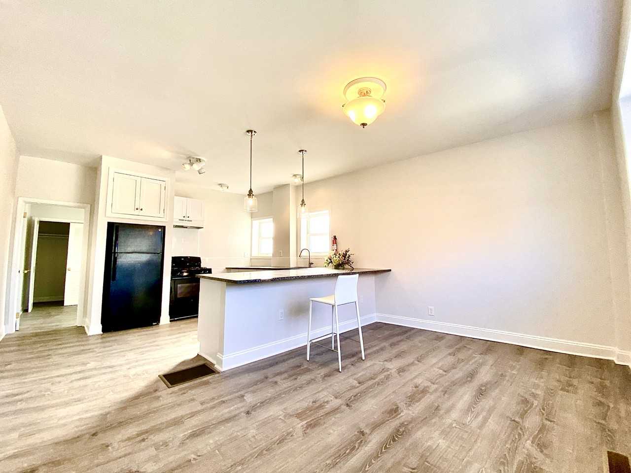 19 Morris Ave #1A - Photo 6 of 14