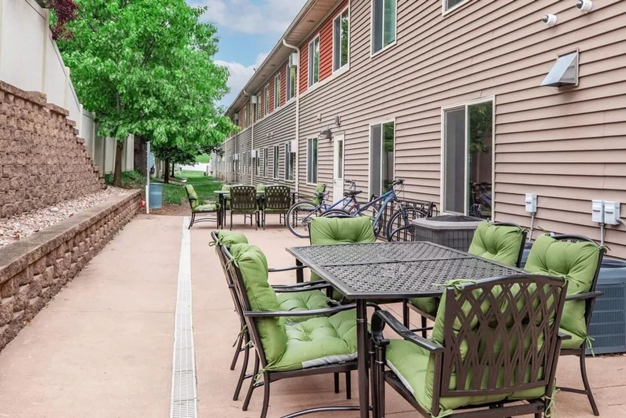 The Residences at 843 Oak - Photo 3 of 46