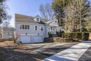 featured image of 270 Cross St #NA