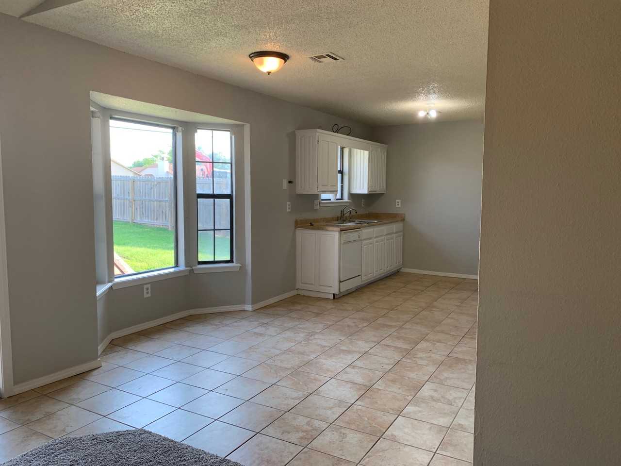 1501 W Montgomery St #NA - Photo 5 of 10