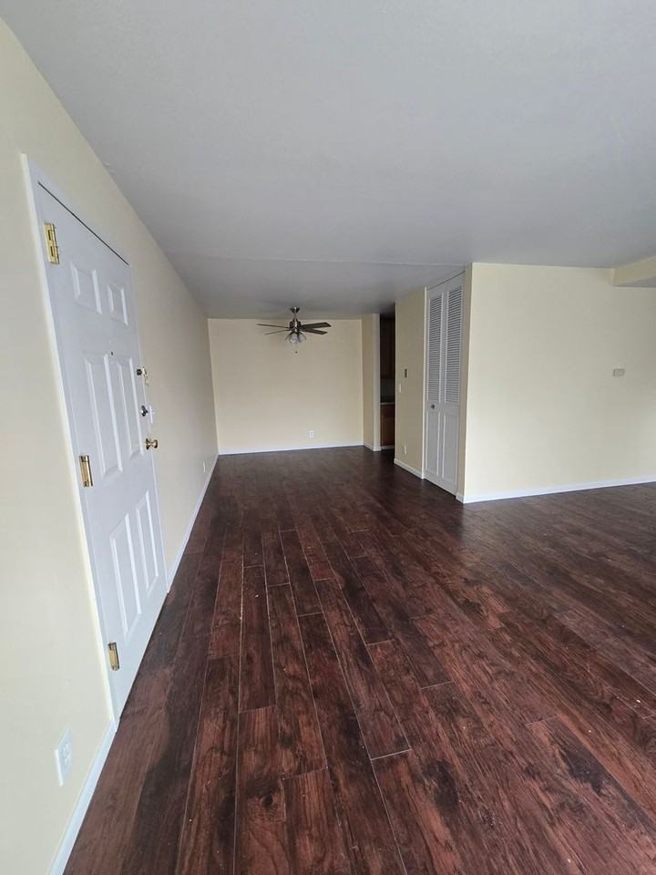 Mulford Park Apartments - Photo 3 of 40