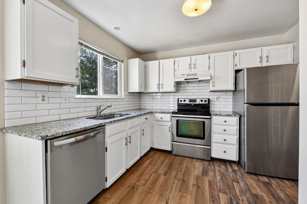 19724 E Loyola Cir #NA - Photo 3 of 27