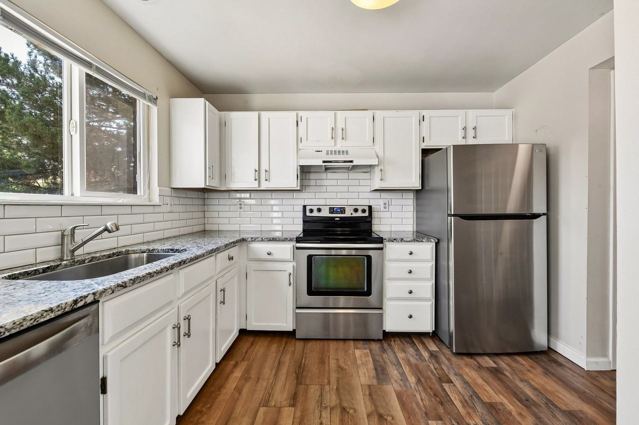 19724 E Loyola Cir #NA - Photo 4 of 27