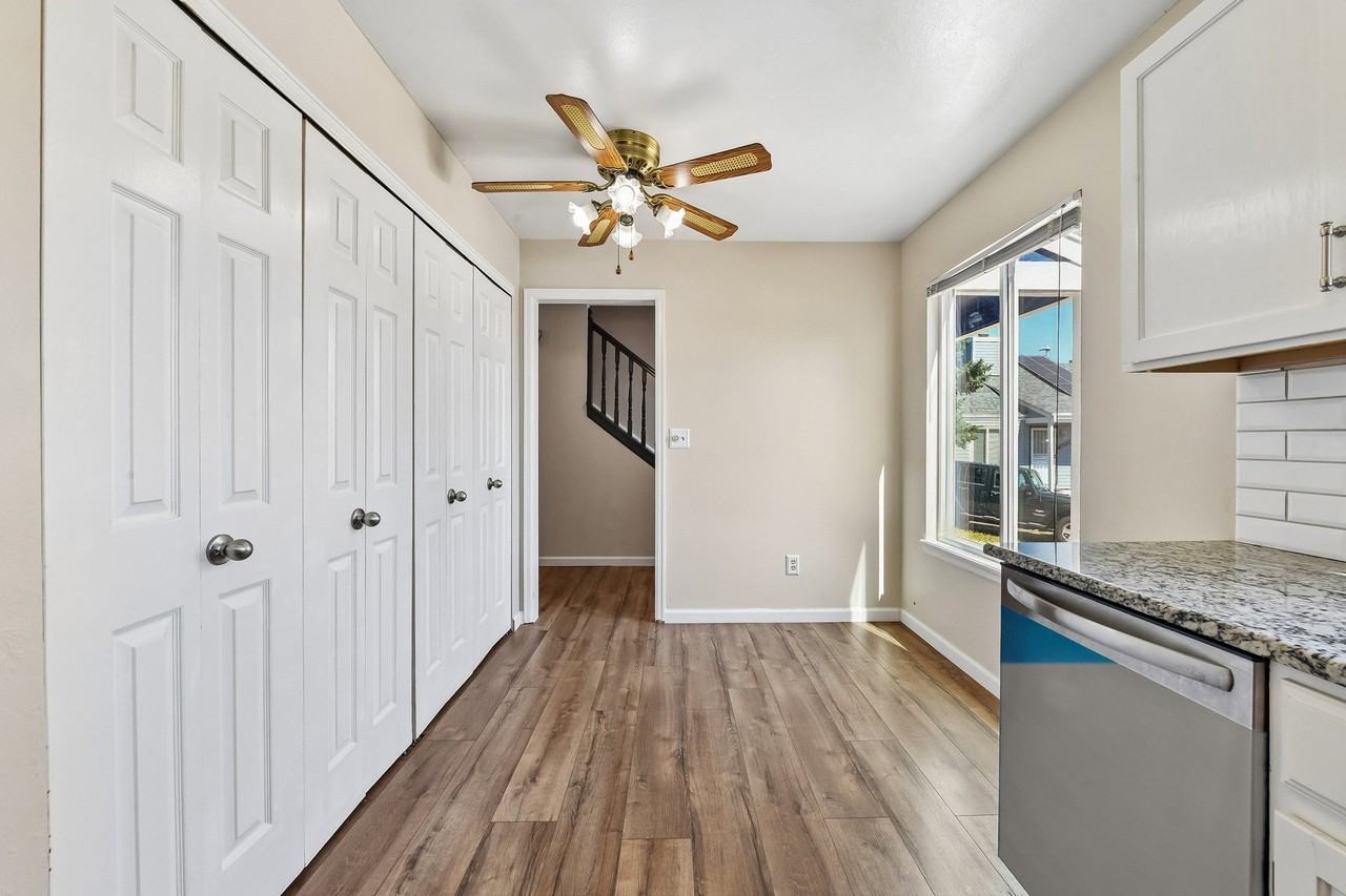 19724 E Loyola Cir #NA - Photo 7 of 27