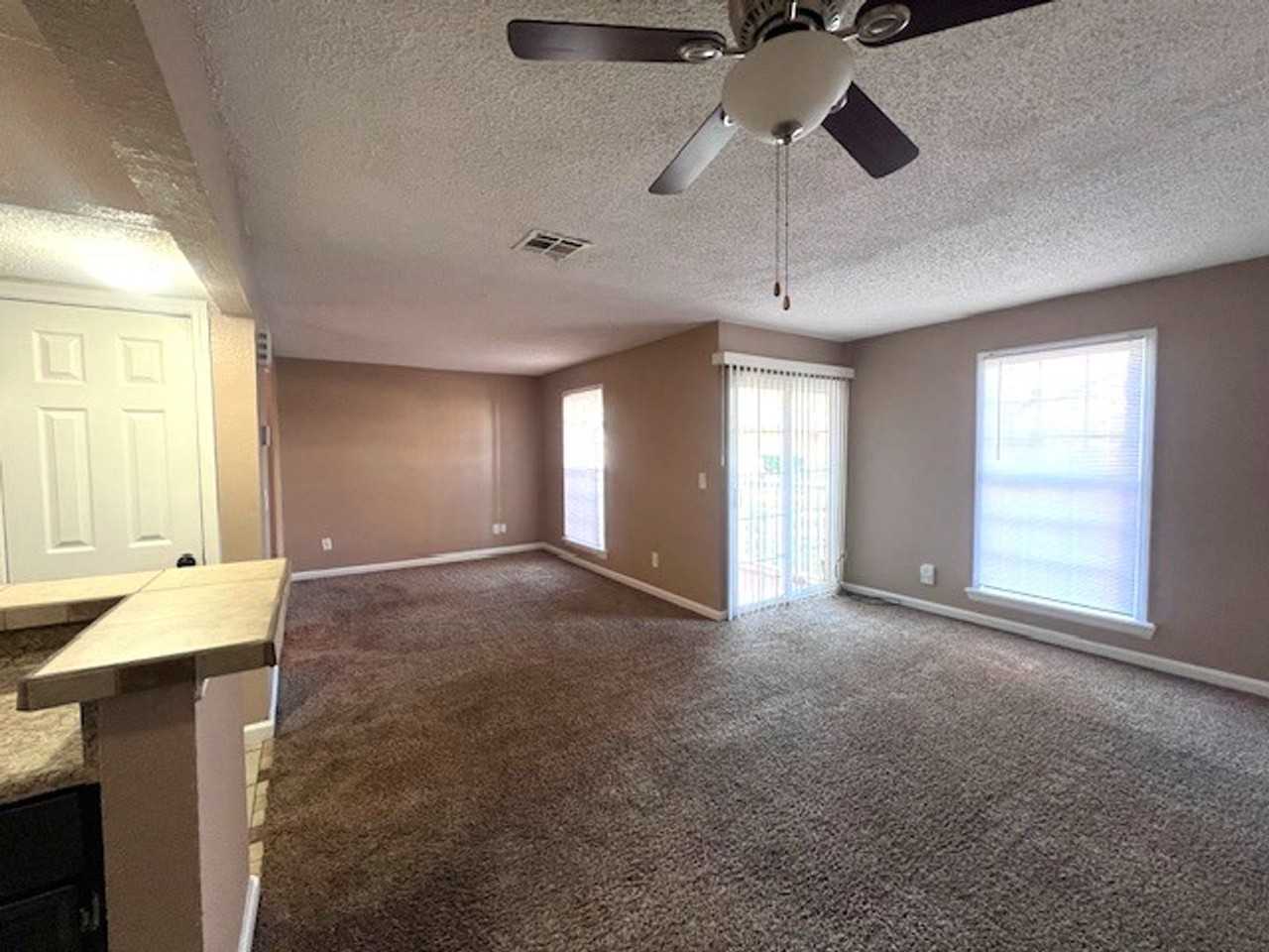 Solare Apartment Homes - Photo 5 of 48