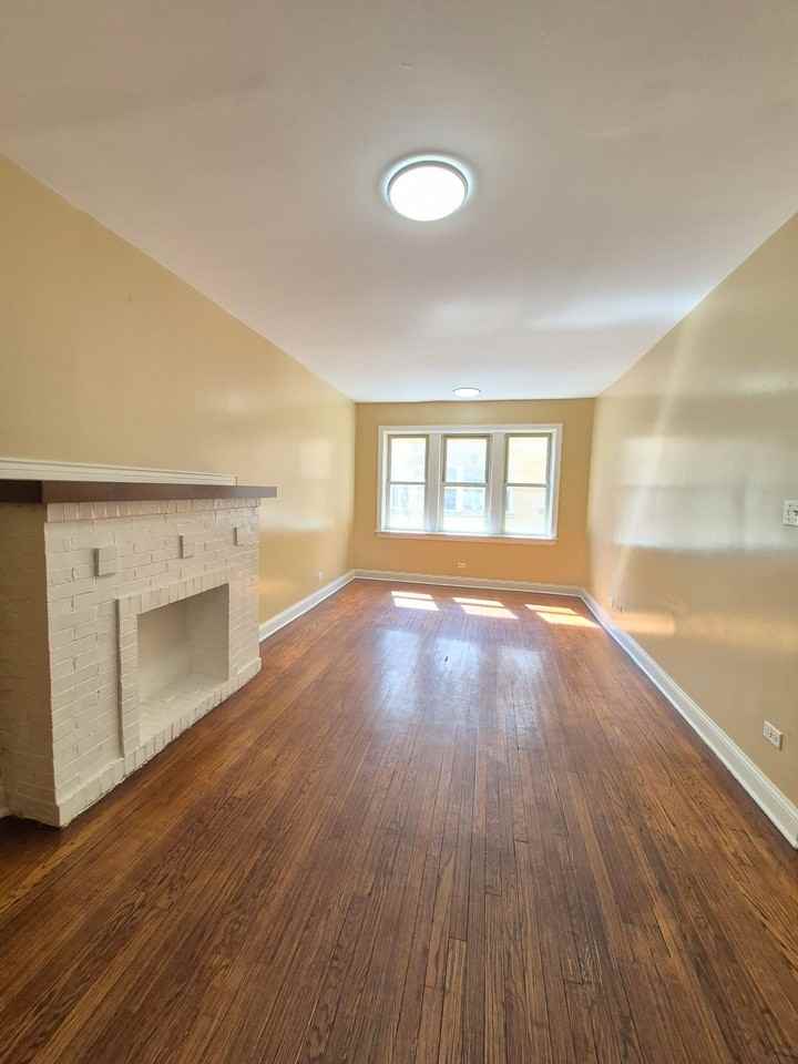 200 N Kenneth - Photo 2 of 4