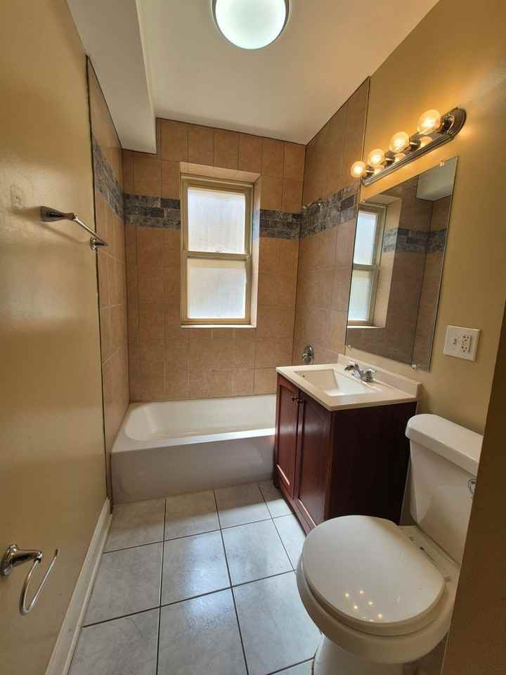 200 N Kenneth - Photo 3 of 4