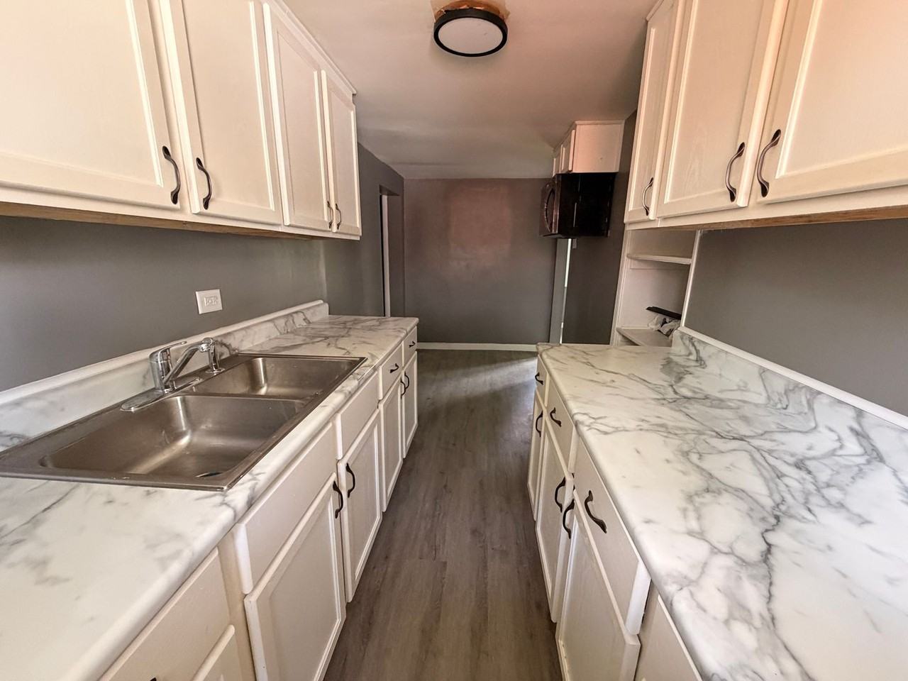 3633 Bowdoin St - Photo 2 of 8