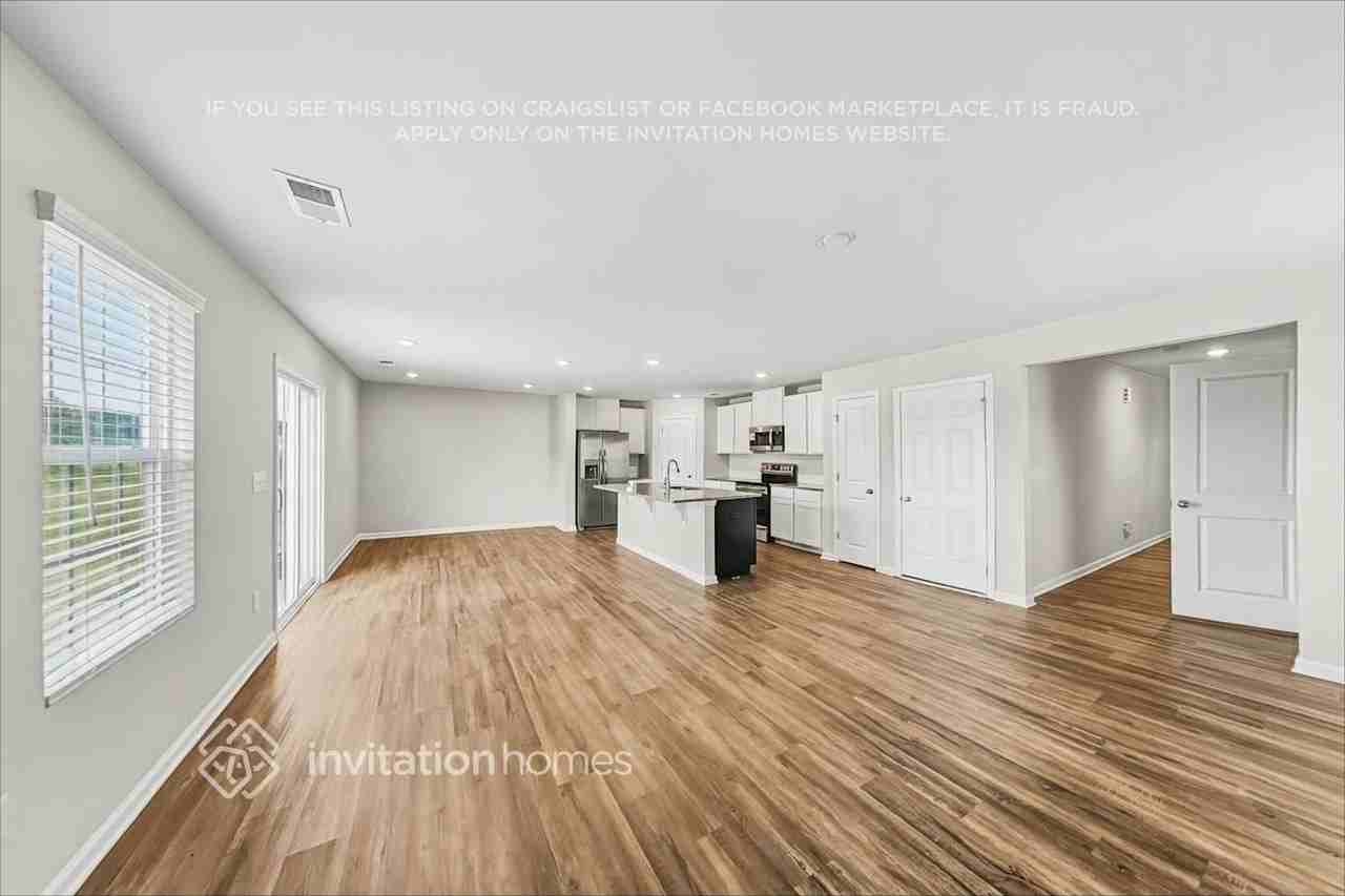 1106 Woodhouse Dr - Photo 5 of 21