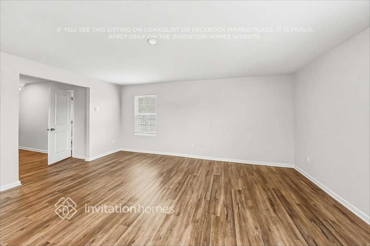 1106 Woodhouse Dr - Photo 6 of 21