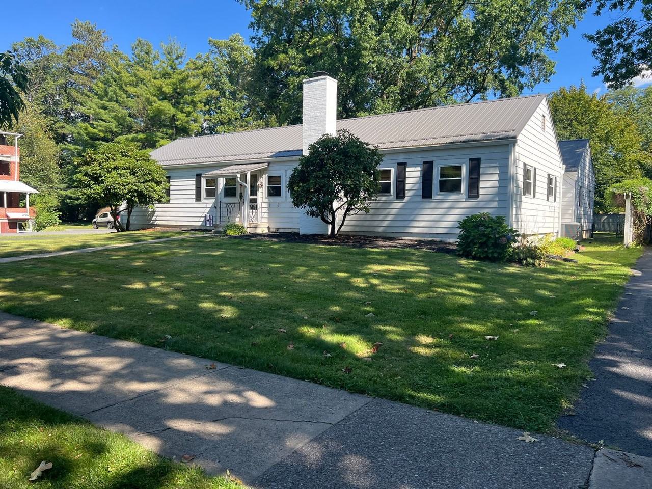 220 Ridge Ave #A - Photo 2 of 34