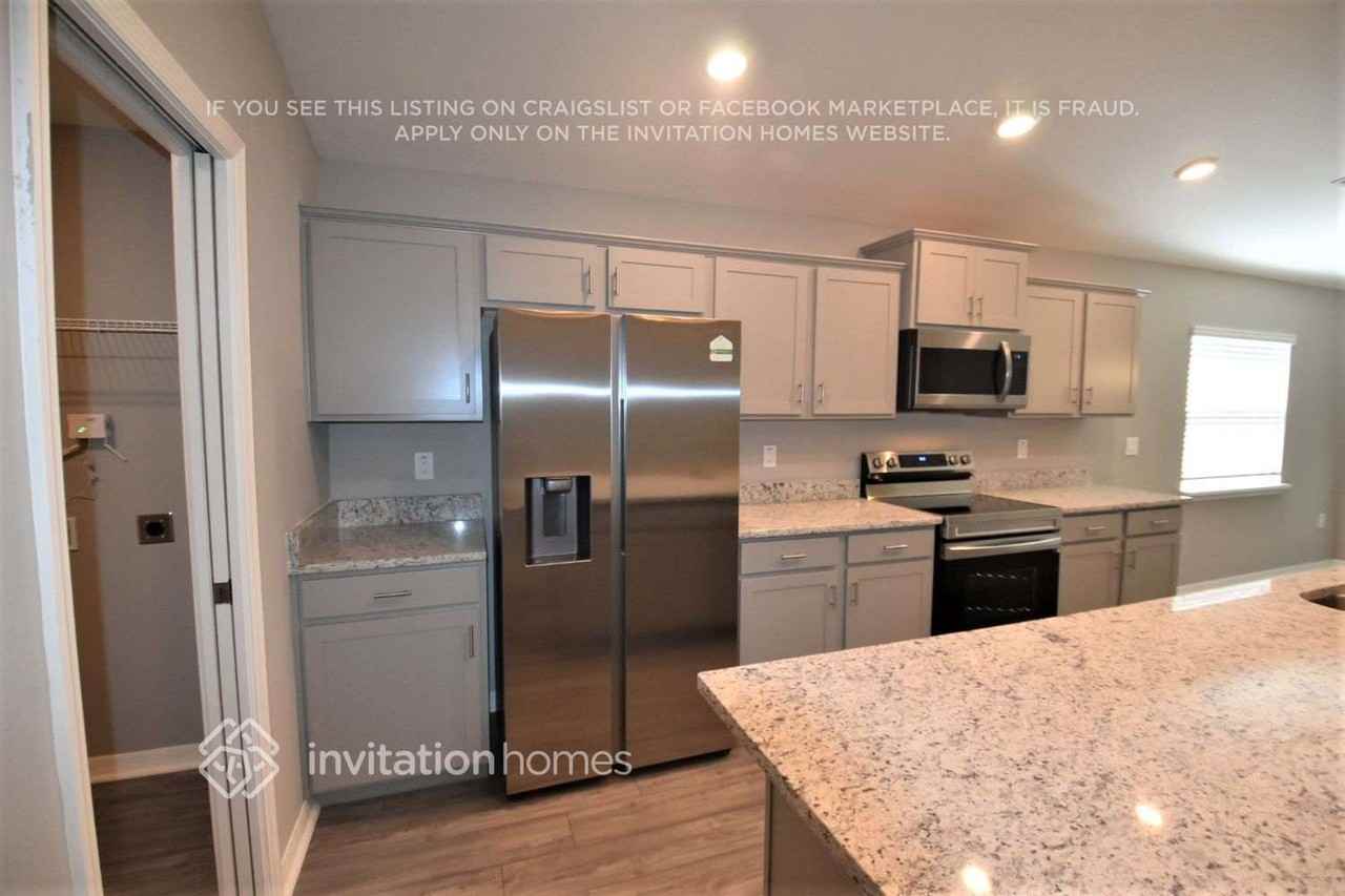 3810 Willow Ridge Dr - Photo 4 of 16