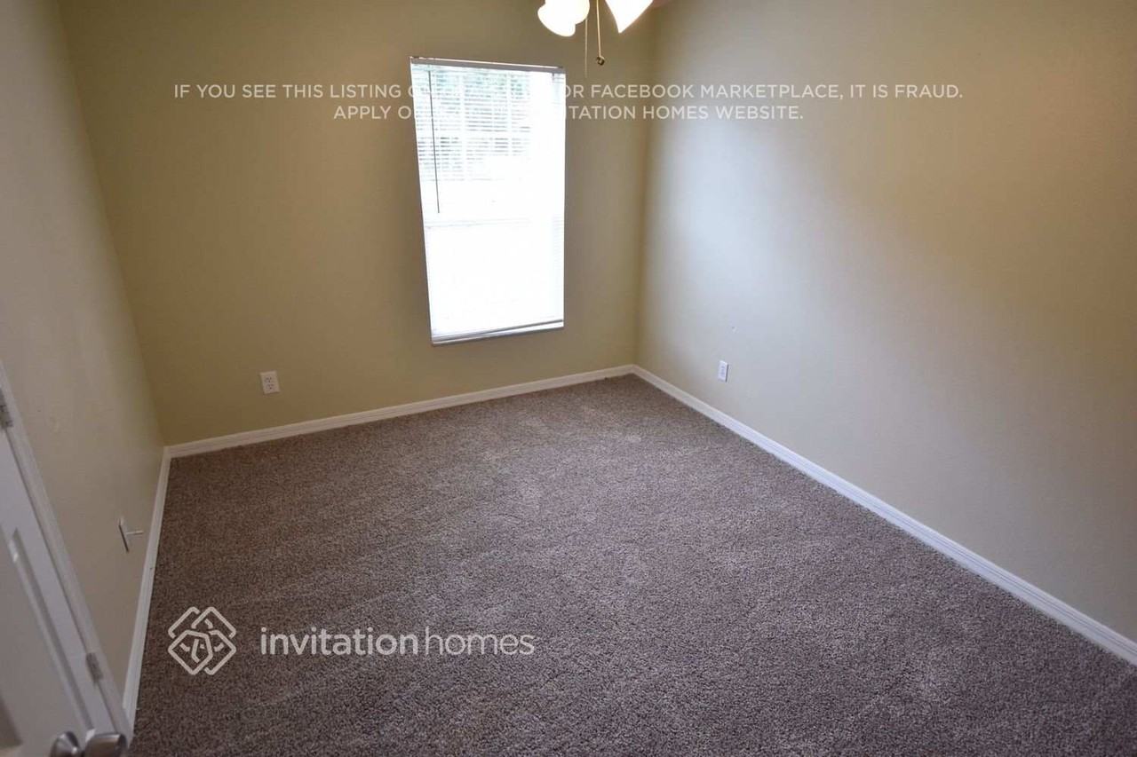 422 Flamingo Ct - Photo 6 of 11