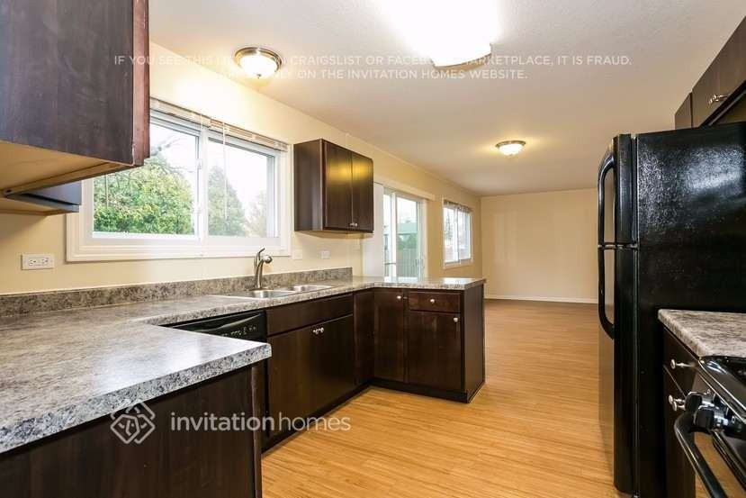 5924 Allemong Dr - Photo 3 of 12
