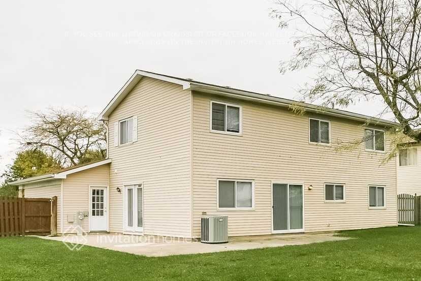 5924 Allemong Dr - Photo 7 of 8