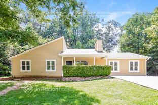 303 Park Sq - Photo 1 of 1