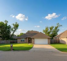 featured image of 3526 Farah Dr