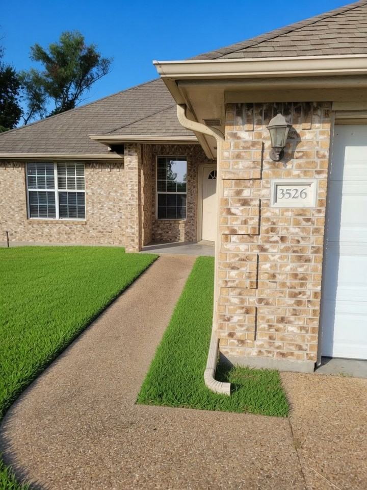 3526 Farah Dr - Photo 2 of 13