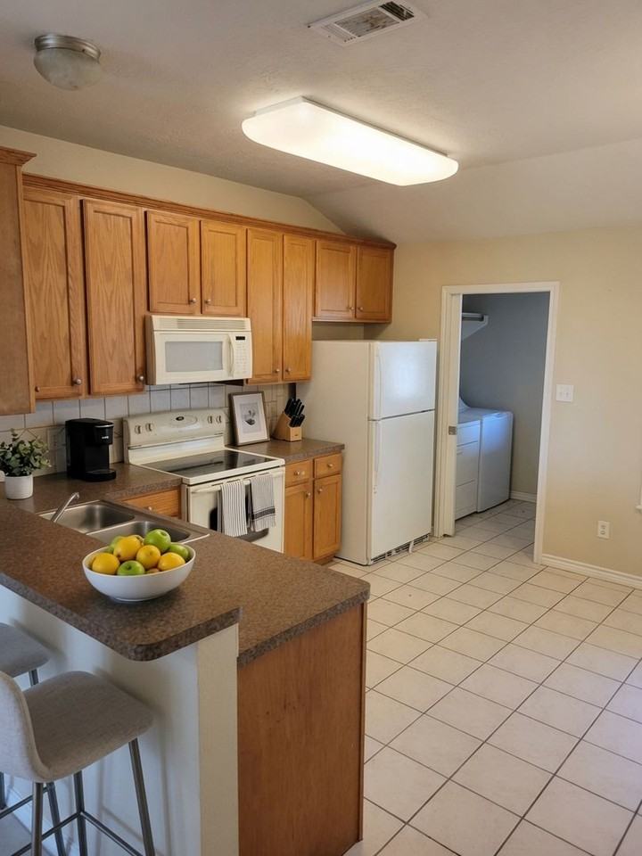 3526 Farah Dr - Photo 3 of 13