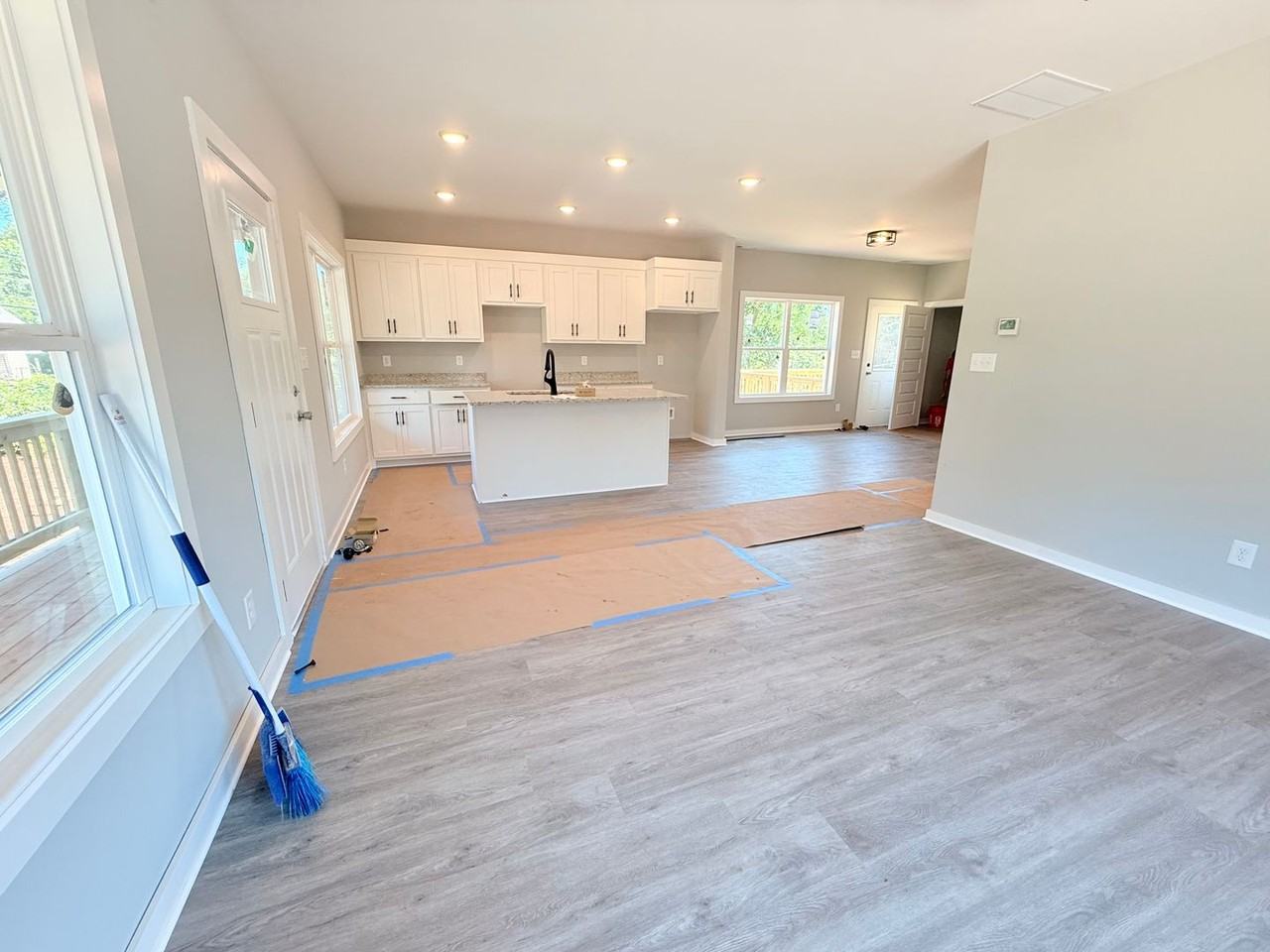785 Whitehall Rd - Photo 4 of 25