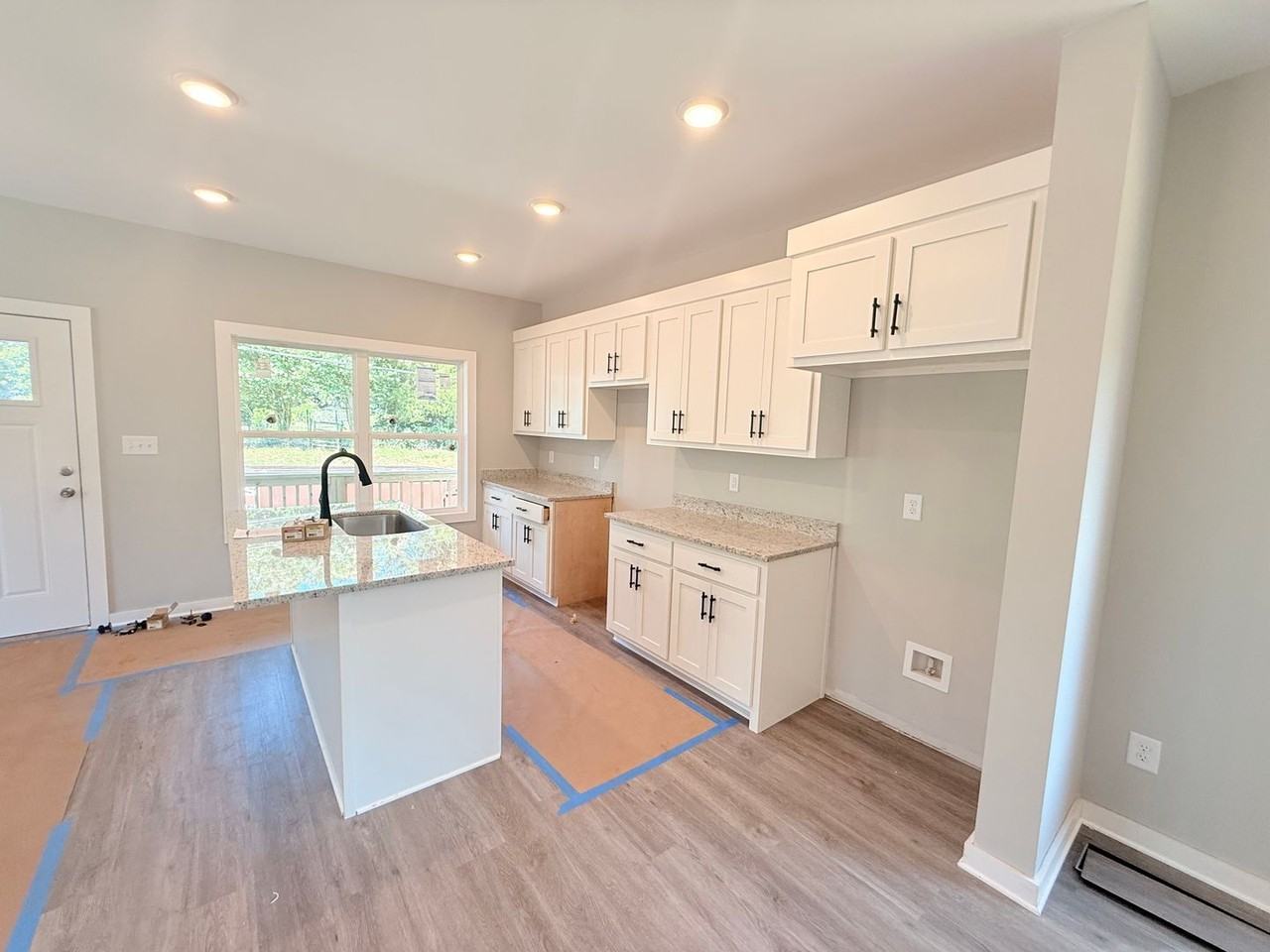 785 Whitehall Rd - Photo 6 of 25