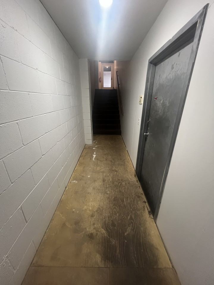 105 South Granite AvenueUnit B #1 - Photo 2 of 26
