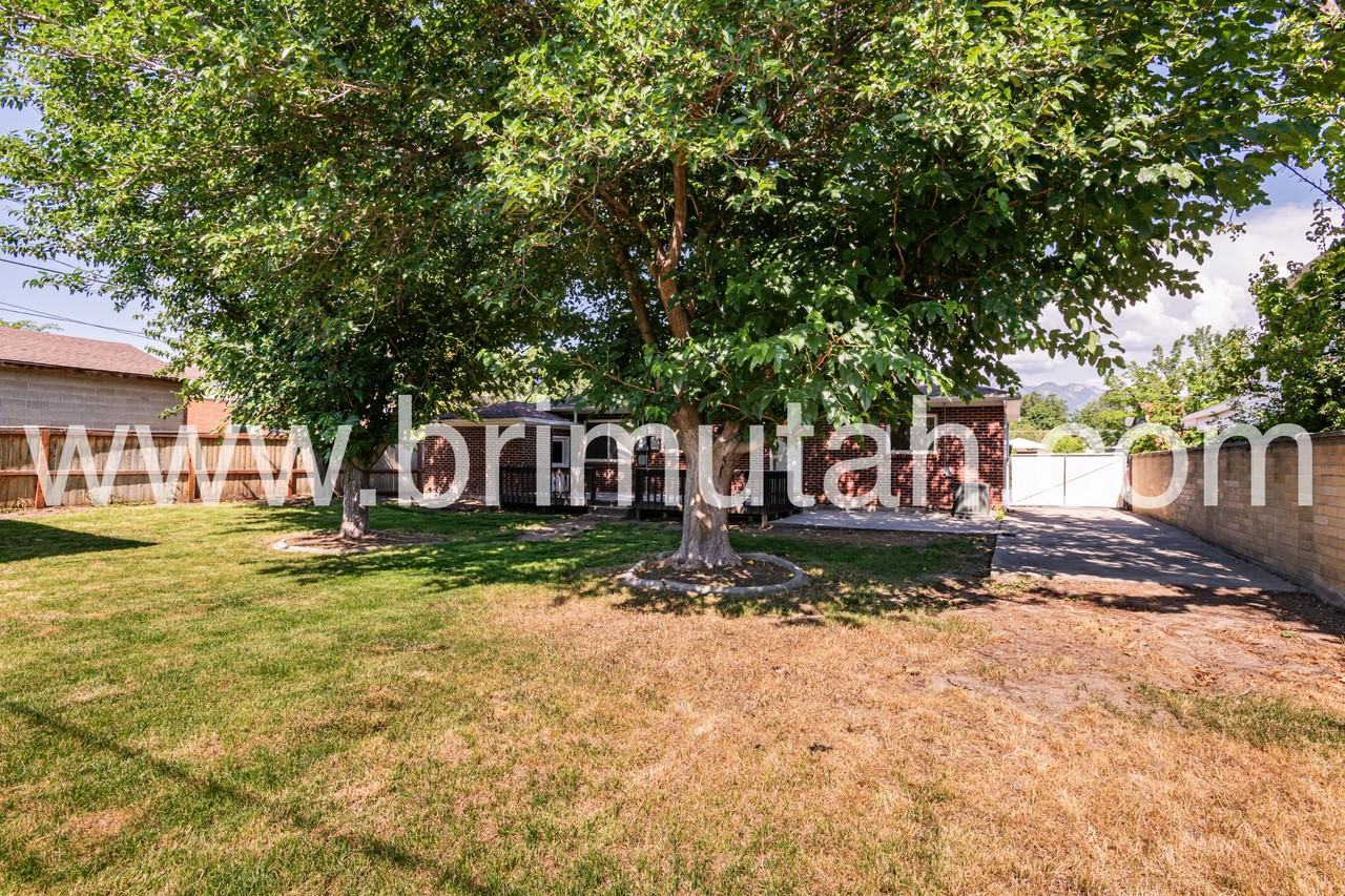 5856 S 157 W #1 - Photo 4 of 27