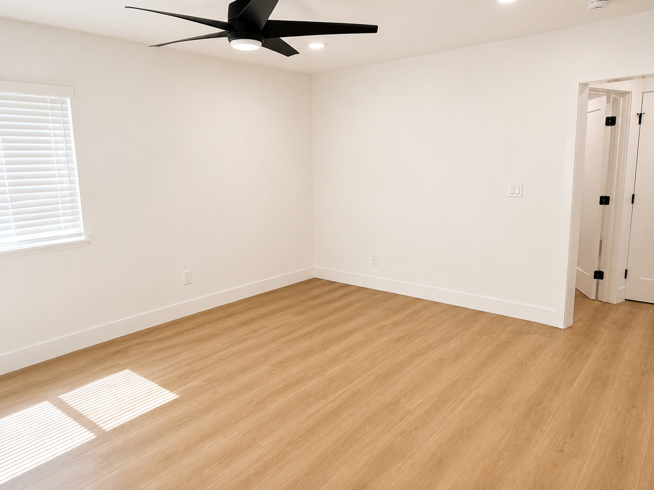 795 W Pomona Blvd - Photo 7 of 10