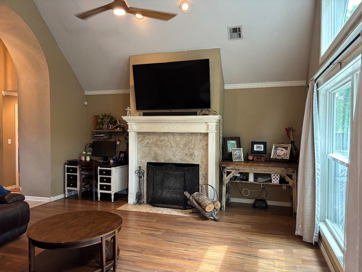 8040 E Silverado Rd #1 - Photo 7 of 27