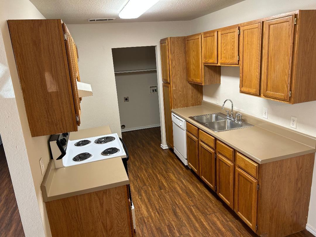 8130 Marydean Ave #8130 - Photo 5 of 12