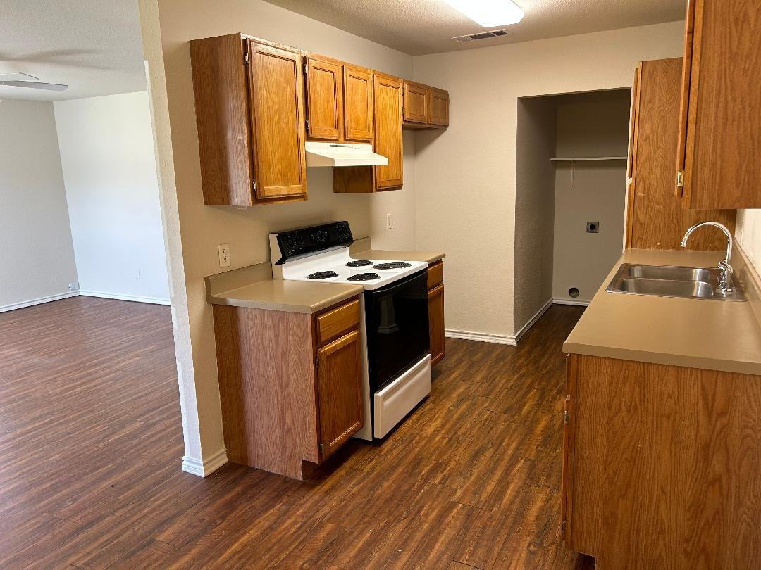 8130 Marydean Ave #8130 - Photo 6 of 12