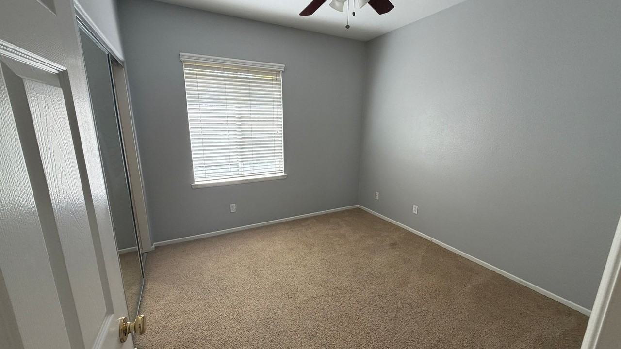 634 Sumner Way #1 - Photo 7 of 16