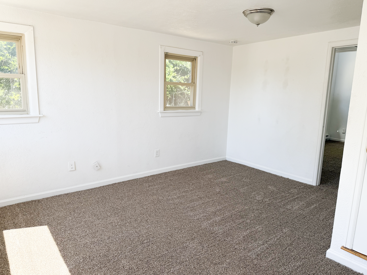 4881 Broadway St #1 - Photo 3 of 9