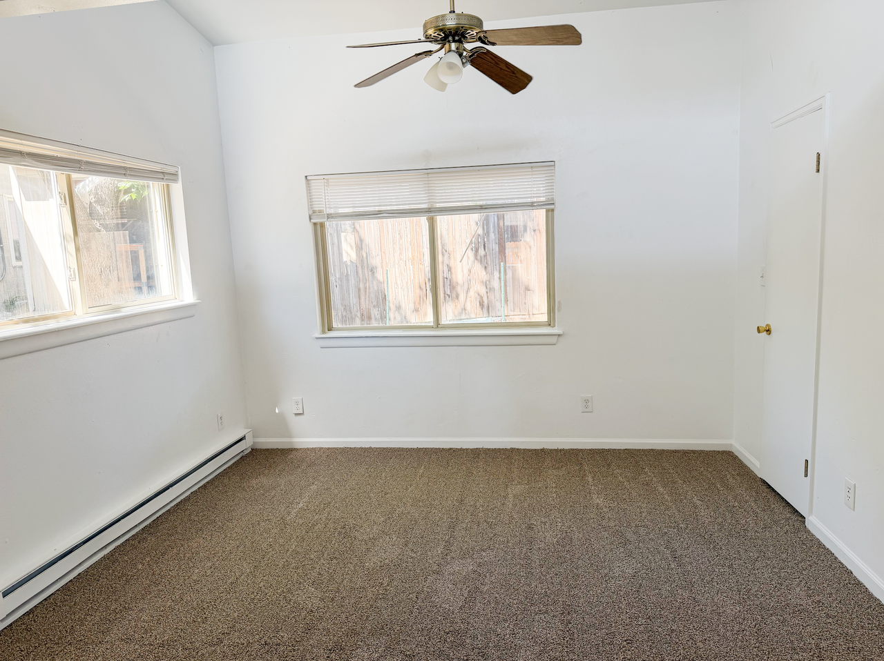 4881 Broadway St #1 - Photo 4 of 9