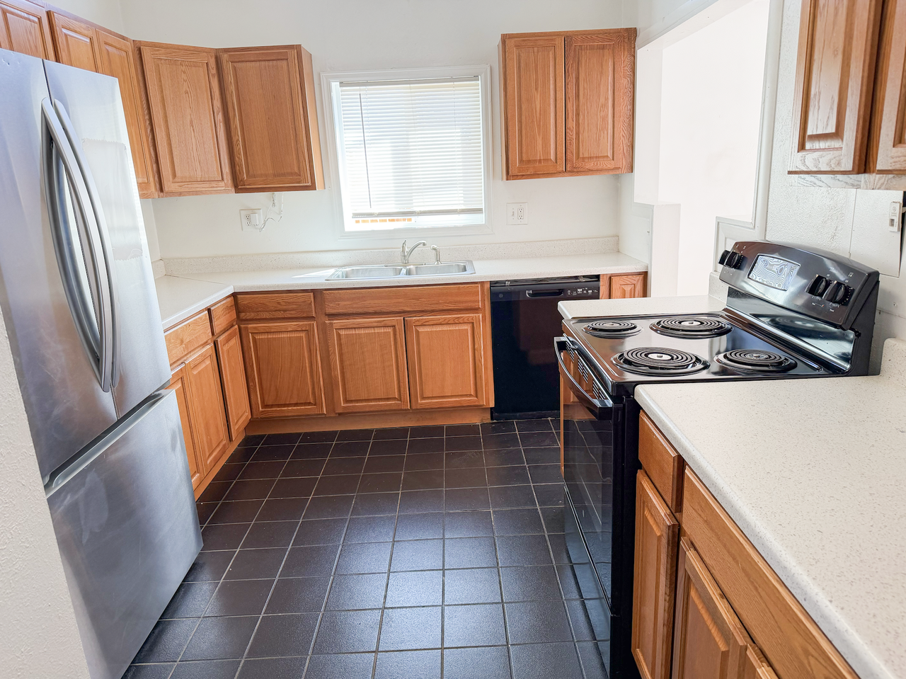 4881 Broadway St #1 - Photo 6 of 9