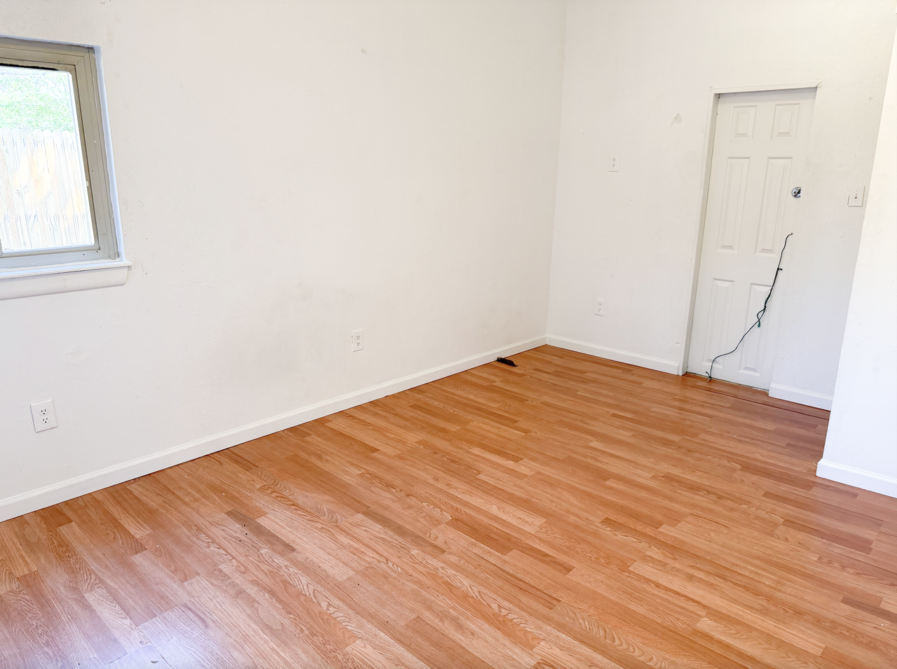 4881 Broadway St #1 - Photo 7 of 9