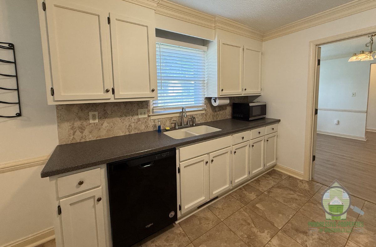 2071 Howlong Ave #1 - Photo 6 of 22