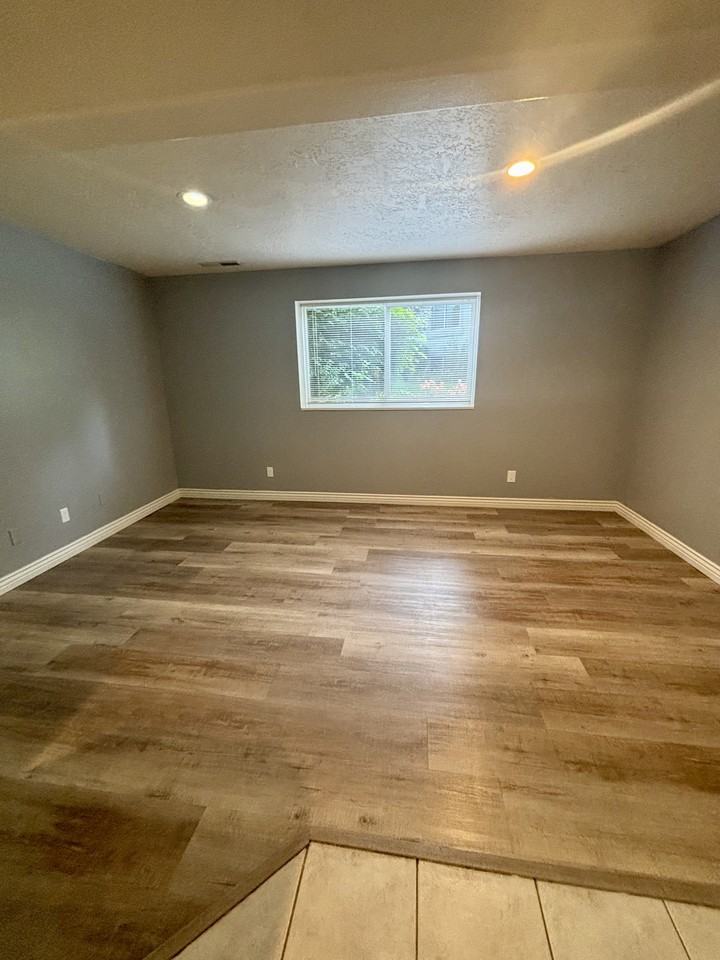 215 S 1050 W #4 - Photo 3 of 50