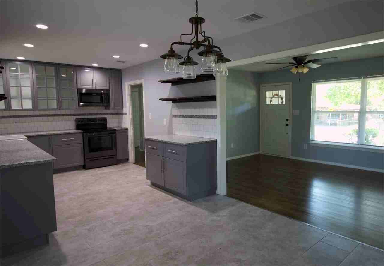 231 Addax Dr #1 - Photo 2 of 10