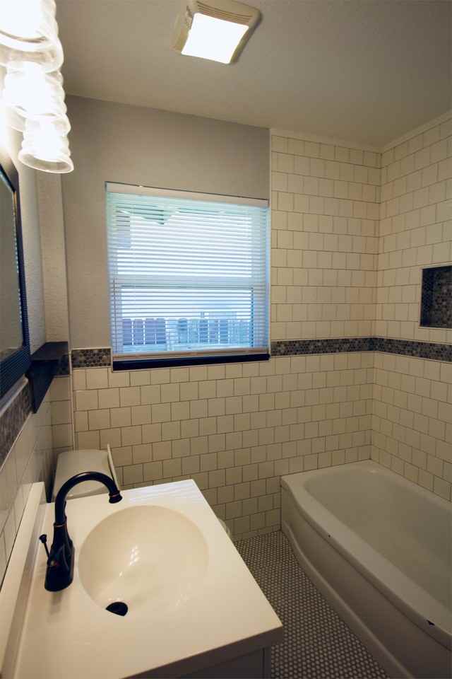 231 Addax Dr #1 - Photo 5 of 10