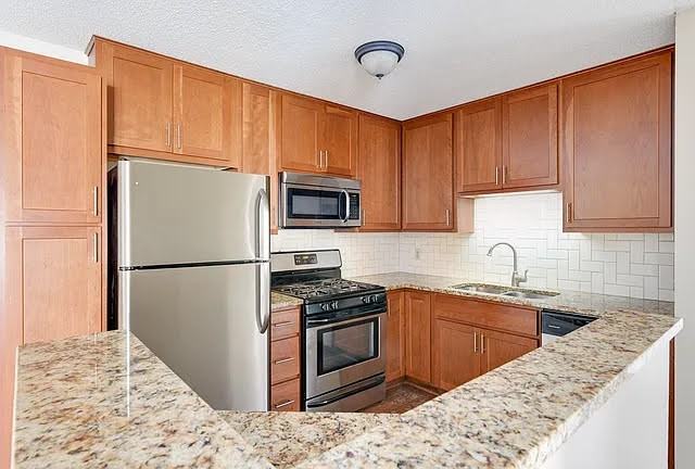1829 Trailway Dr #29-7 - Photo 5 of 40