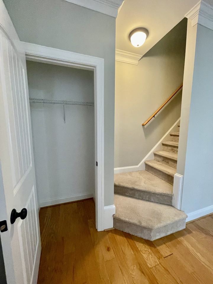 510 Capstone Dr #1 - Photo 6 of 32