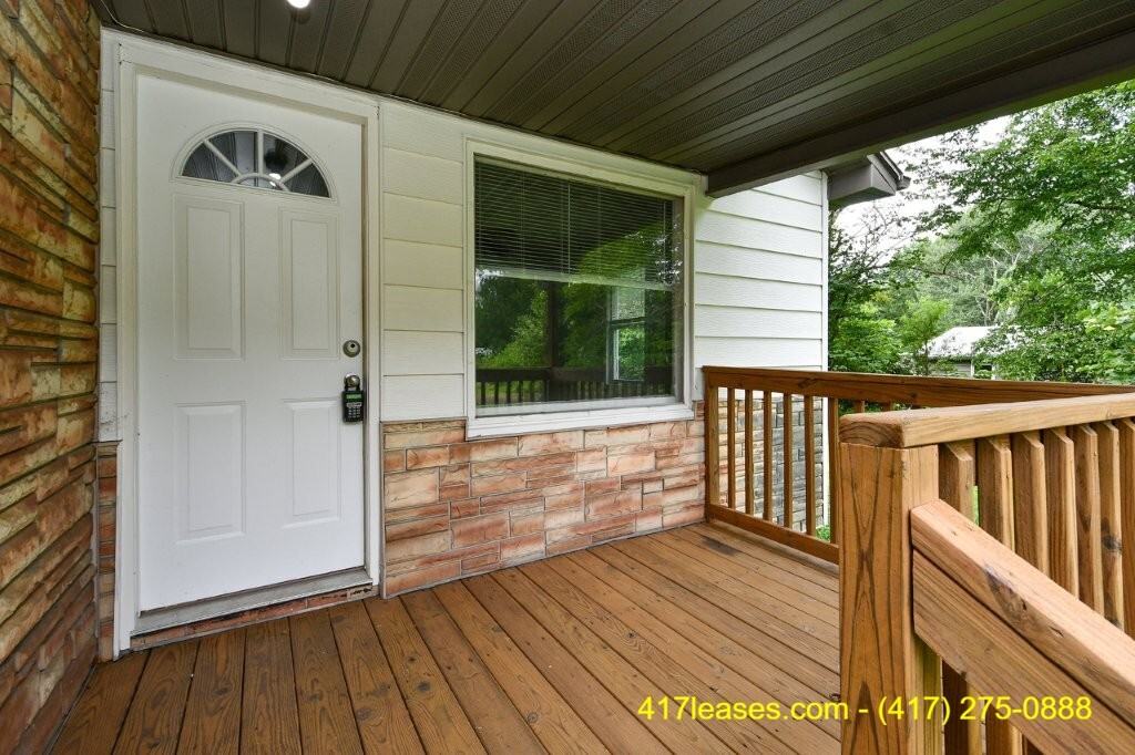 2944 W Page St #1 - Photo 4 of 28