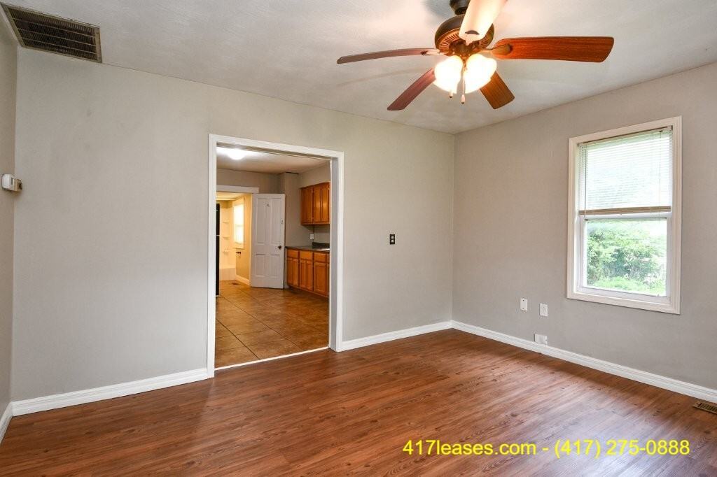 2944 W Page St #1 - Photo 7 of 28