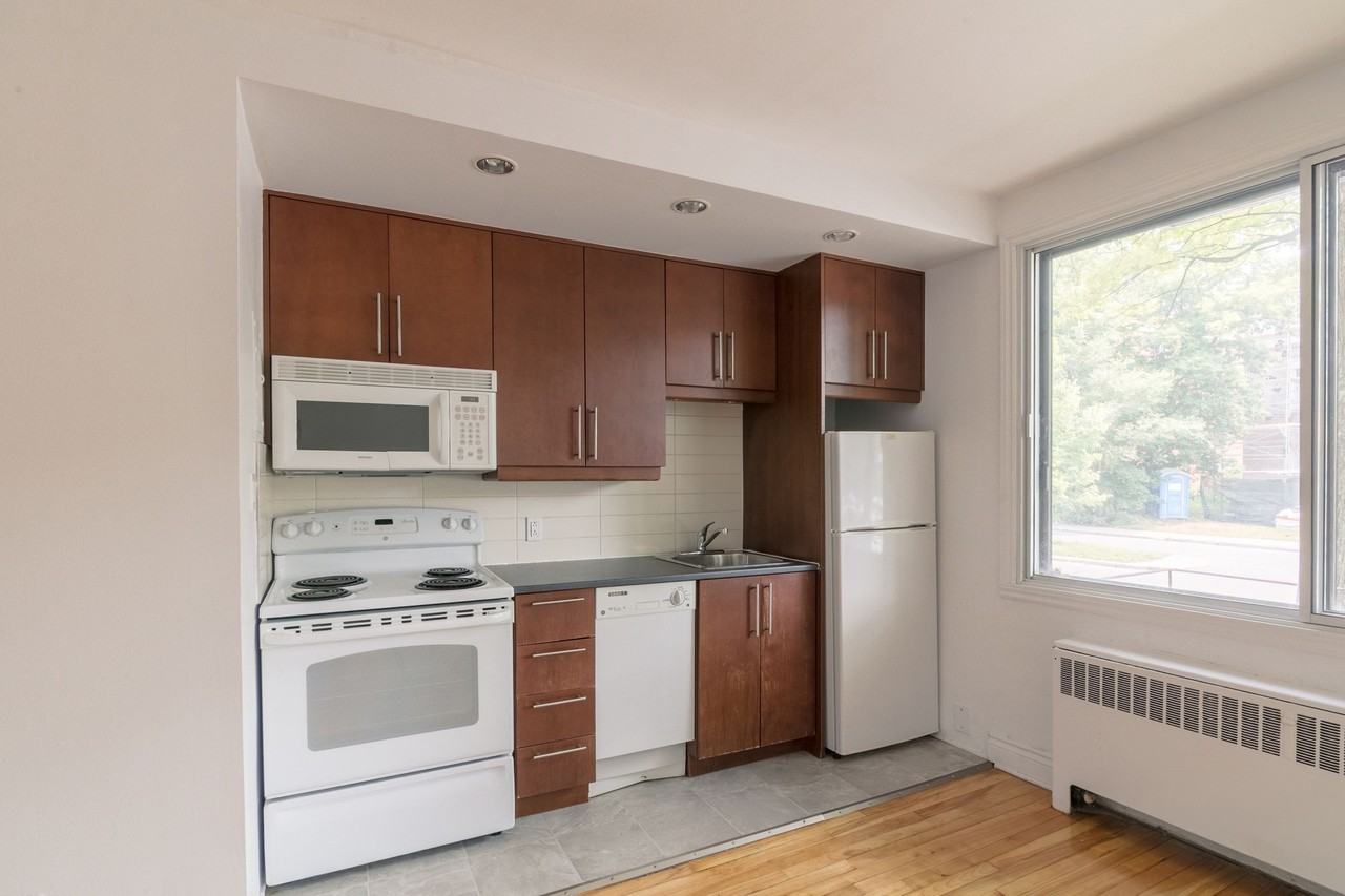3014 Av Van Horne — photo 3