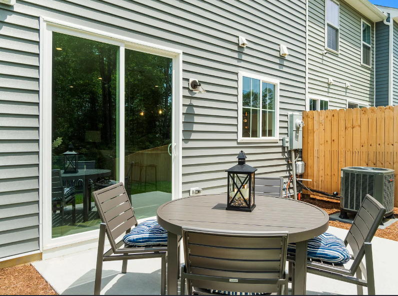 321 Brae Haven Dr #1 - Photo 3 of 15