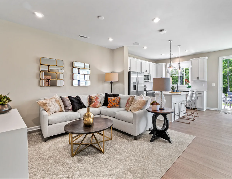 321 Brae Haven Dr #1 - Photo 4 of 15