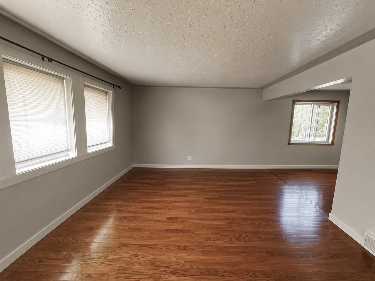 9503 Sherridon Dr - Photo 2 of 25